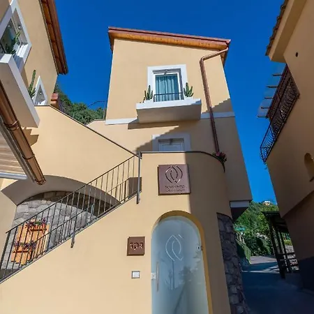 Nature & 4* Sorrento