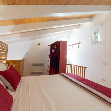 Nature & Guest house